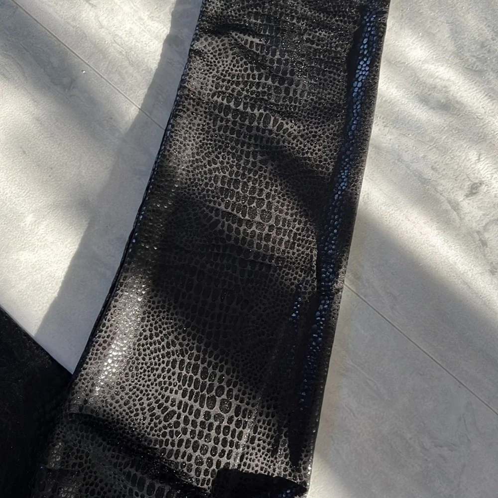 Bebe Leggings Tights 2B Black Snakeskin patterned NWT Size S